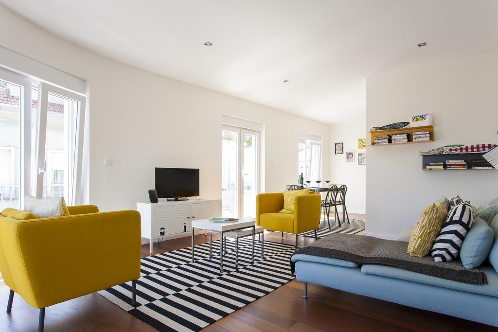 Joivy Joyful 2Br Apt With Terrace Nearby Sao Bento Palace ลิสบอน ภายนอก รูปภาพ